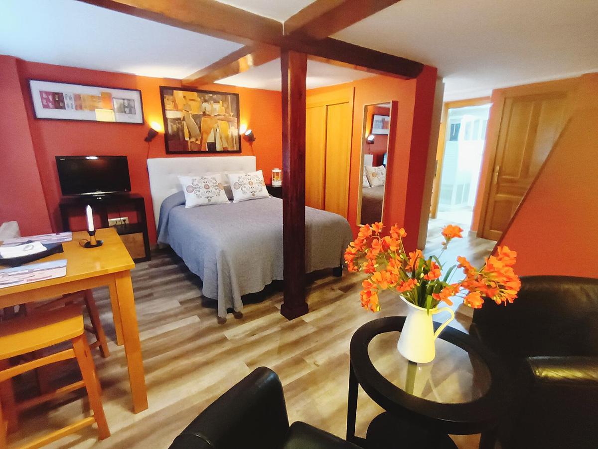 Apartamentos La Casa Del Pintor Cudillero Exteriör bild
